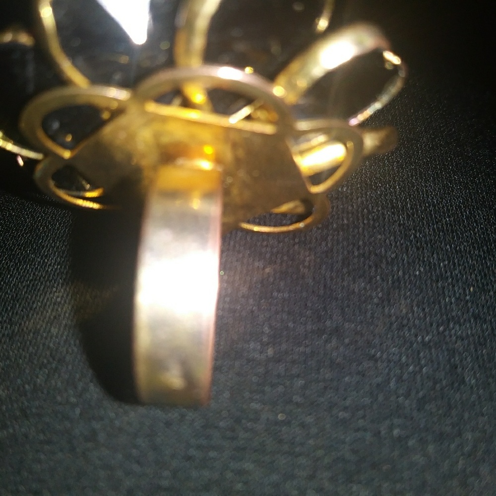 Ring - Picture 2 of 2